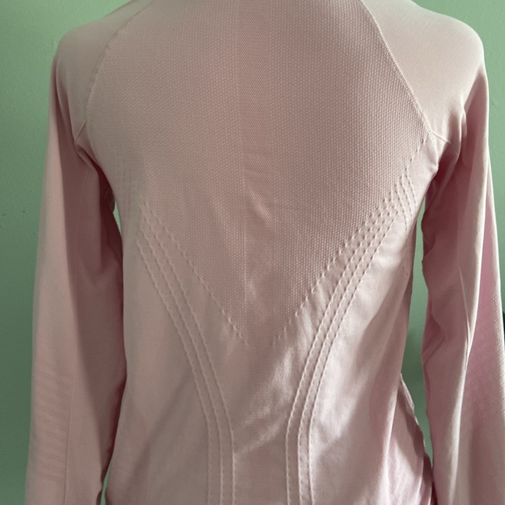 Athleta Seamless Long Sleeve Pink Running Shirt Rouching at Sides Size M… - Picture 5 of 6